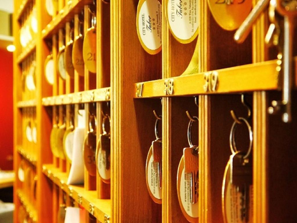 Florum Hotel Відень Екстер'єр фото